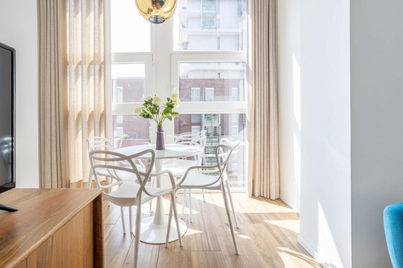 Sunlit 1 Bedroom Apt Via Pirelli Milão Exterior foto